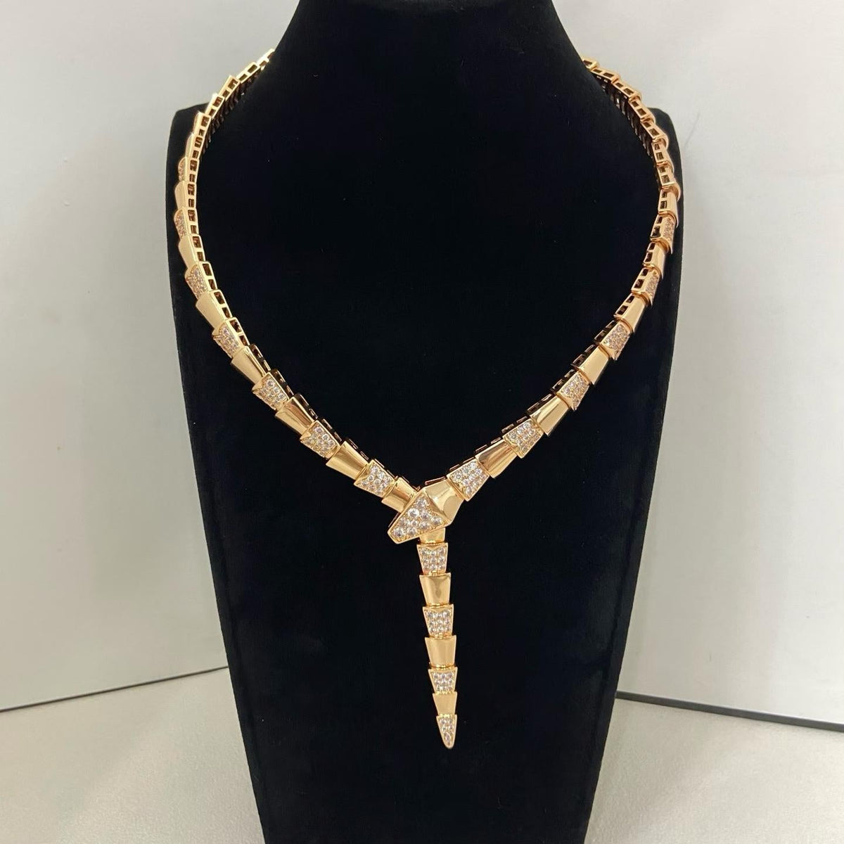 [Renovia Jewelry]NEW WIDE BAND INLAID DIAMOND SNAKE NECKLACE