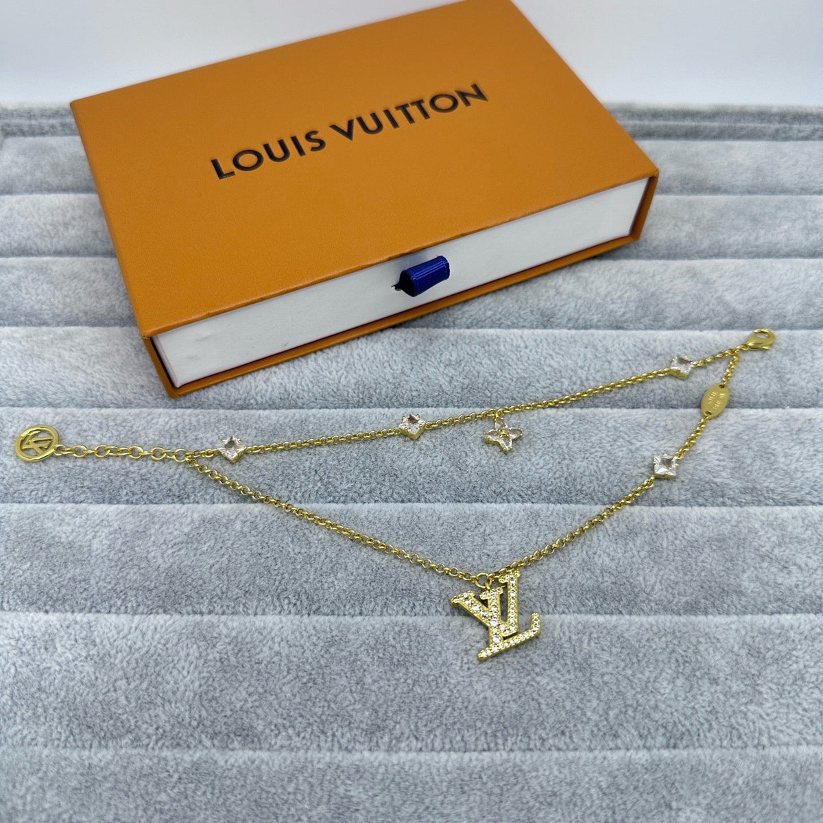 [Renovia Jewelry]FULL DIAMOND LETTER NECKLACE