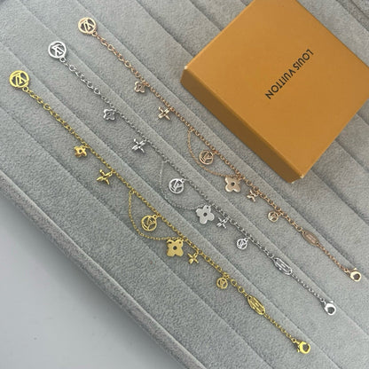 [Renovia Jewelry]SMOOTH MULTI FLOWER BRACELET